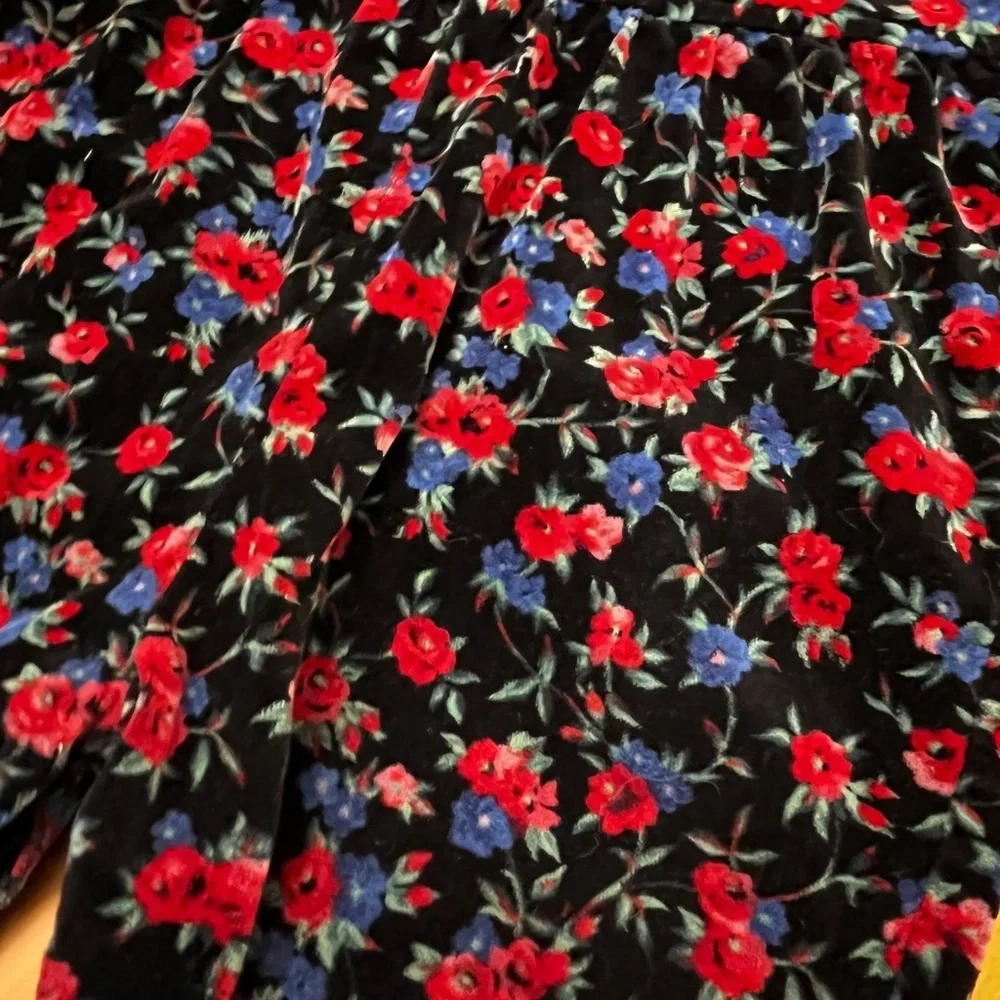 BABY GAP 90s Velvet Roses Floral Romper Cotton Vintage Style Classic Cottagecore